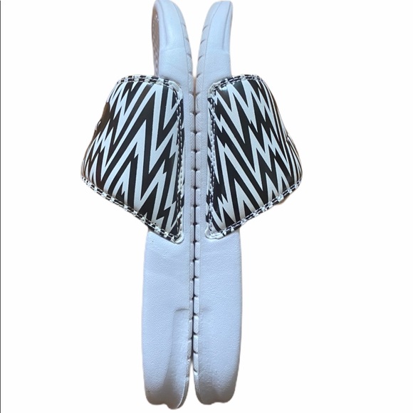 Nike Slides Size 9 - Picture 5 of 7